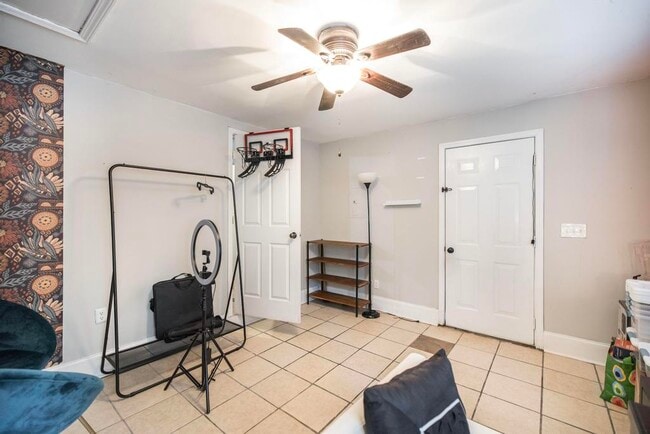 Building Photo - 130 Wrights Mill Cir