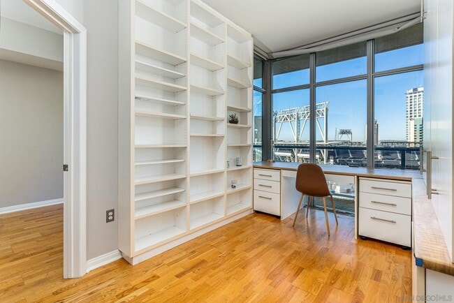 Building Photo - 253 Tenth Ave