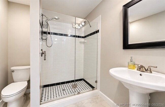 Building Photo - 4245 NE Sunset Dr