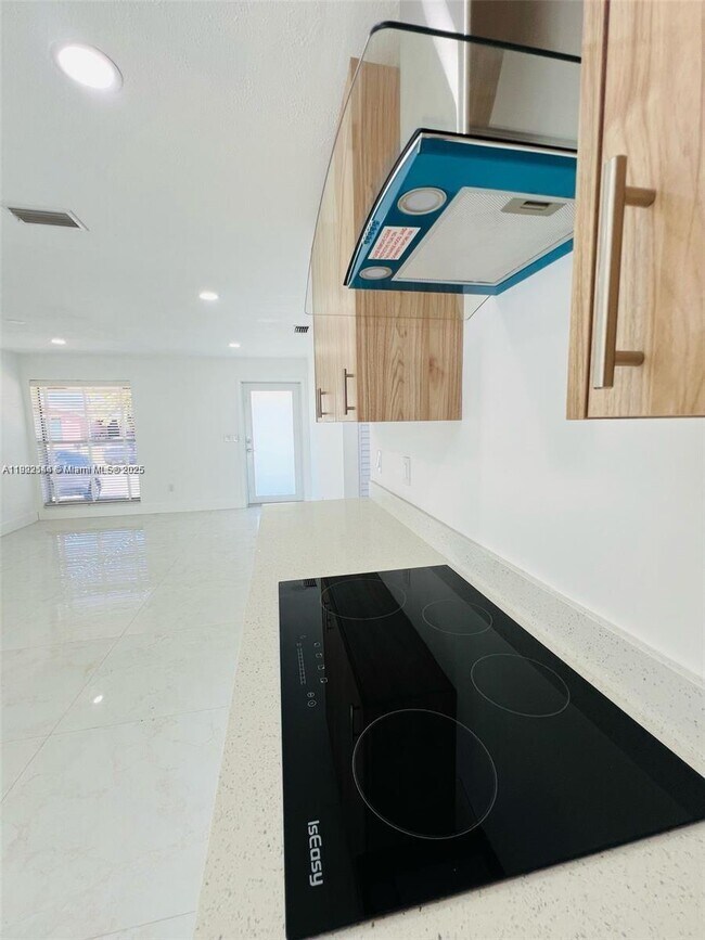 Building Photo - 26045 SW 131st Ct