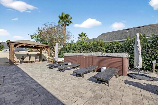 Building Photo - 18233 Leafmore St