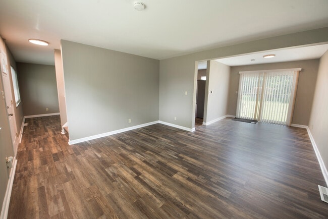 Building Photo - 5258 Kornwal Dr