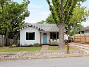 Building Photo - 1608 Cedar Ave
