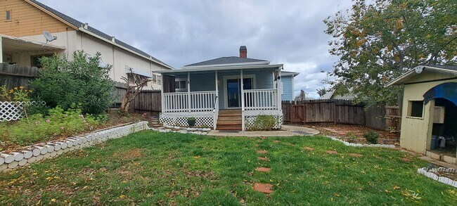 Building Photo - This Solid Build Home is Affordable & Spacious