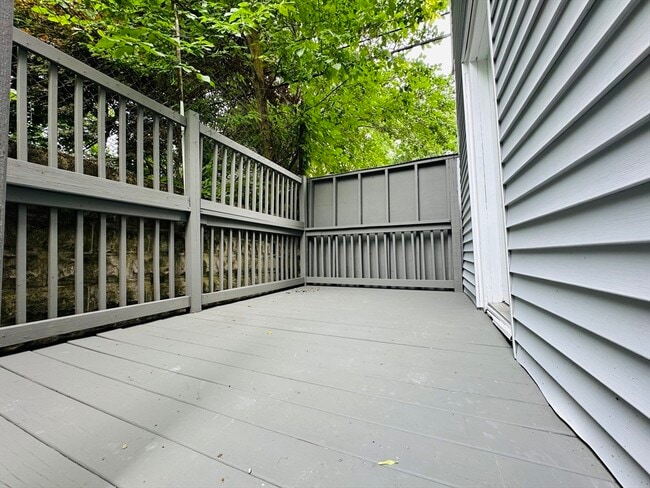 Building Photo - 227 R Western Ave