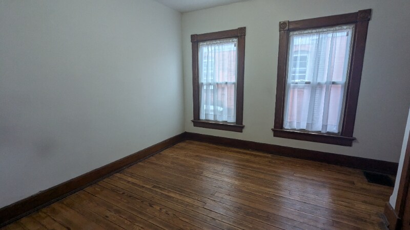 Building Photo - 144 Central Ave