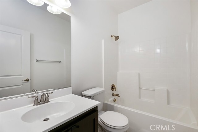 Building Photo - 309 W Via Rua Flores