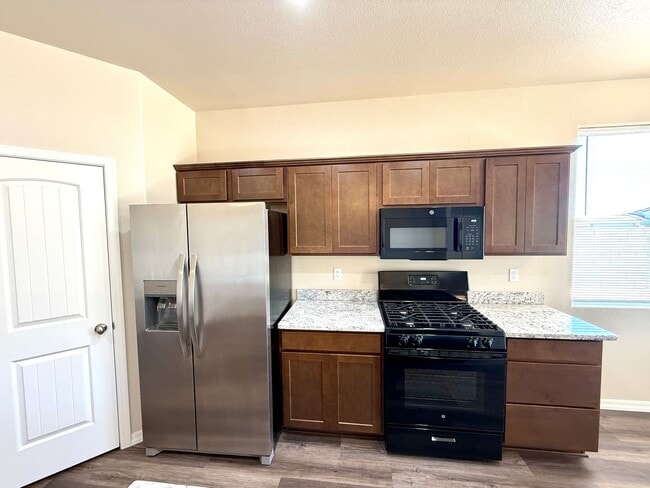Building Photo - New Construction 3 Bed / 2 Bath Home with ...