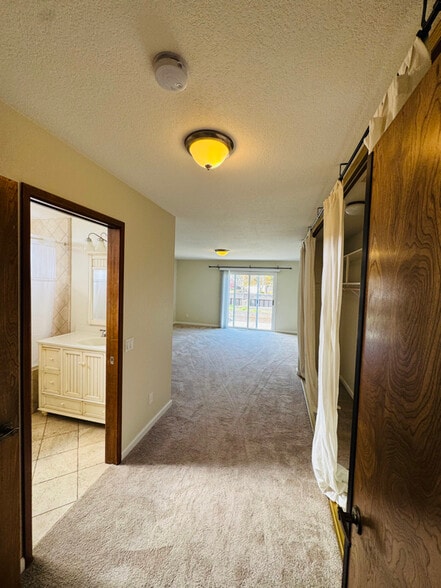 Building Photo - 2913 Carissa Ct