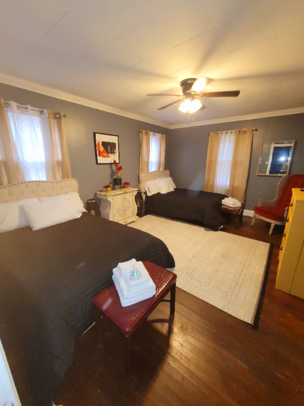 Building Photo - 718 McKewn St