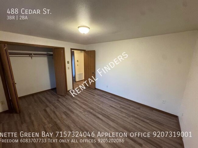 Building Photo - 488 Cedar St