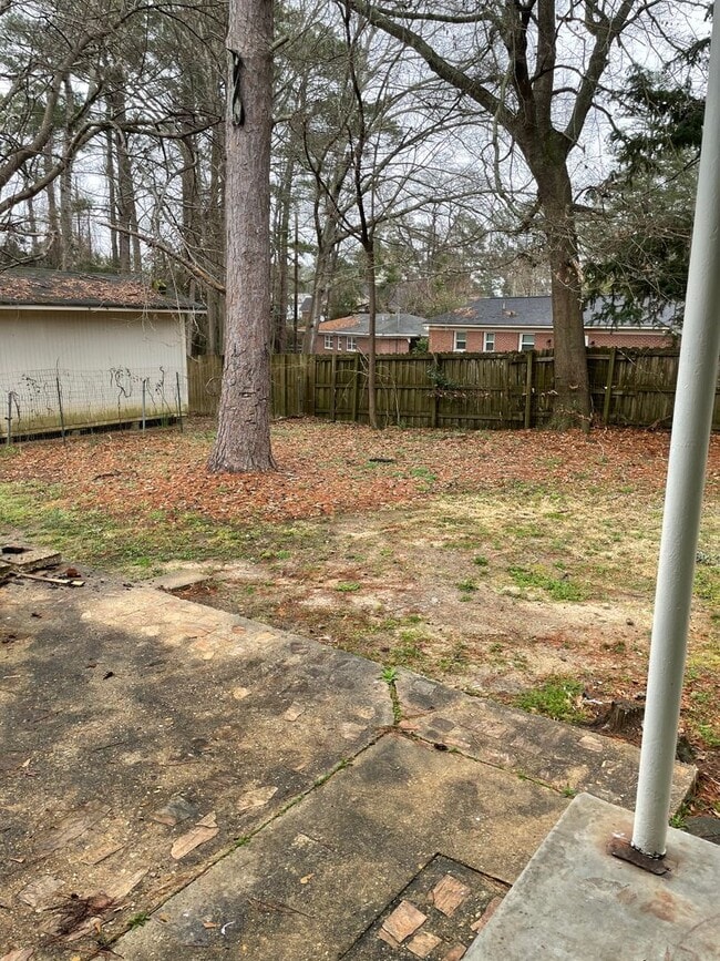 Building Photo - Cute and Newly Renovated Brick One Level Home in Auburn