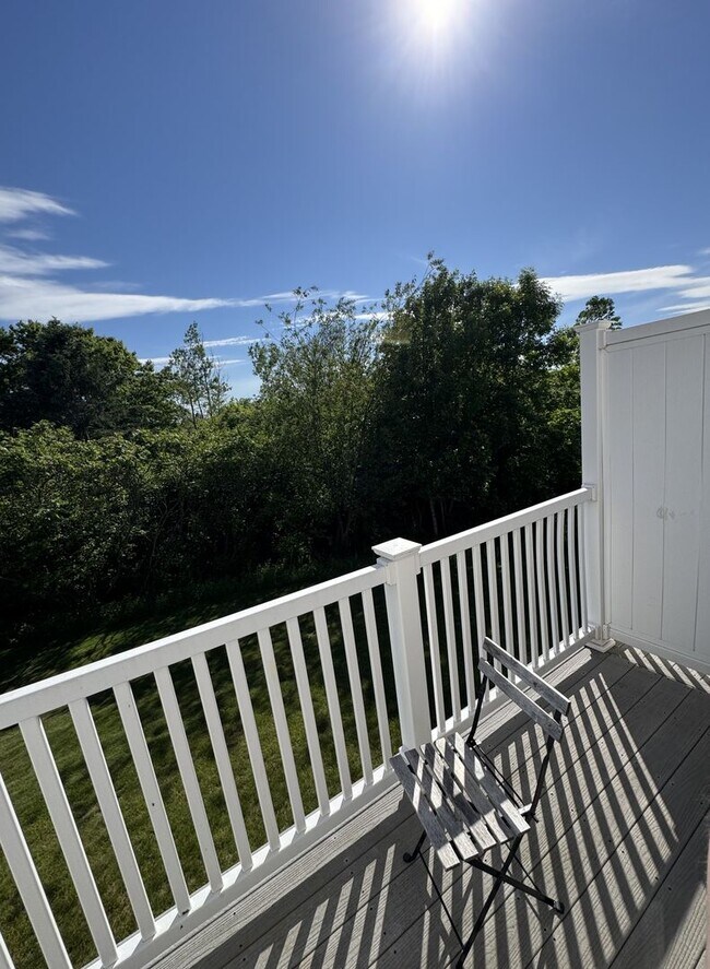 Building Photo - $2,650 2BD/1.5BA South Portland Near I-295