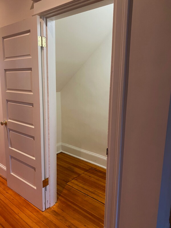 Building Photo - 115 17th St SE