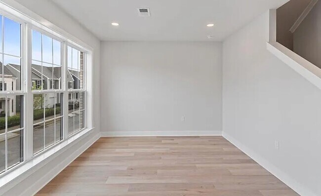 Building Photo - 405 Cranford Way