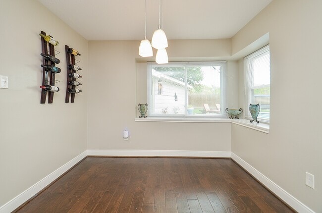 Building Photo - 2019 Briarlee Dr