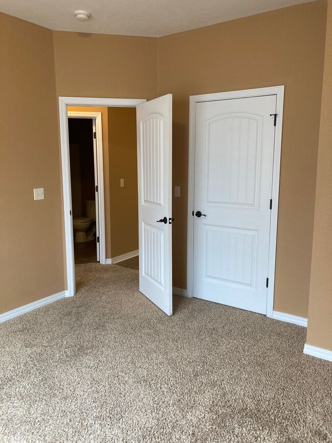 Building Photo - COMING SOON: Beautiful 3 bed/2 bath home l...