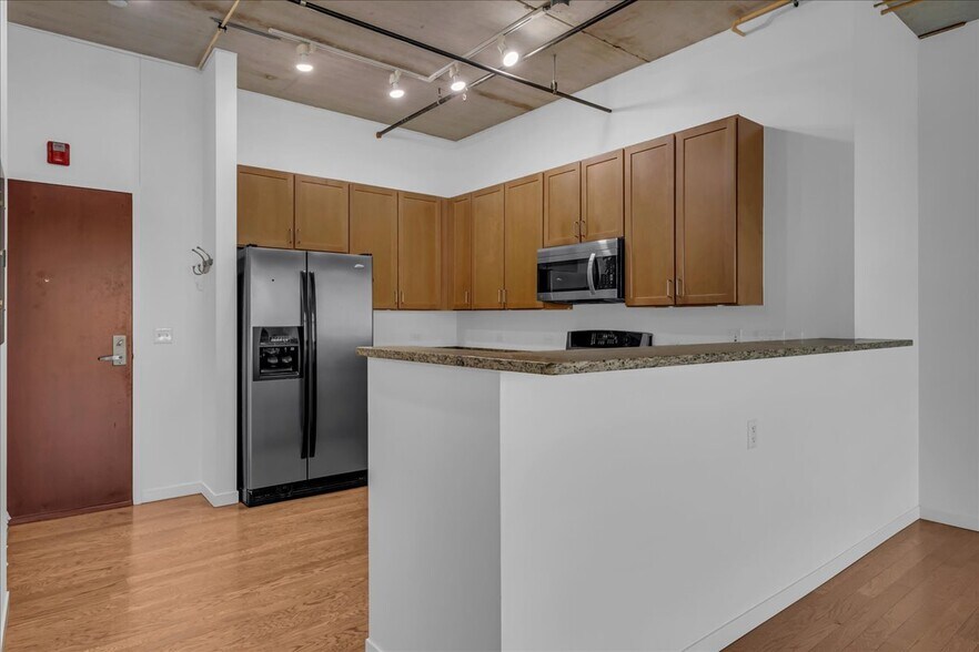 Building Photo - 3670 Woodward Ave