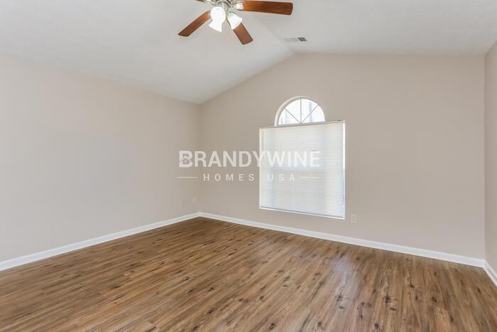 Building Photo - 5222 Biffle Rd