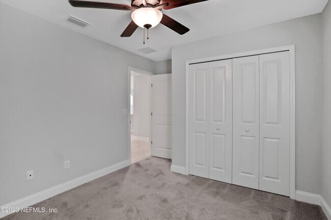 Building Photo - 212 Ruskin Dr
