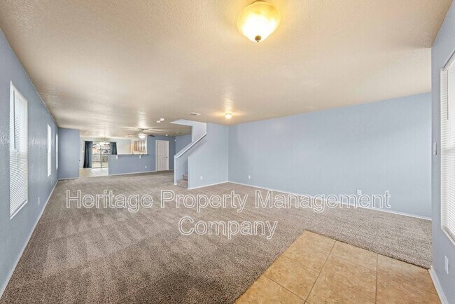 Building Photo - 915 Ridingate Farm