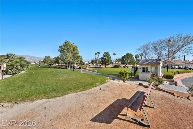 Building Photo - Modern 3Bed/2.5Bath/2Car - 2 Story Home Located In The Guard-Gated Los Prados Golf Community!