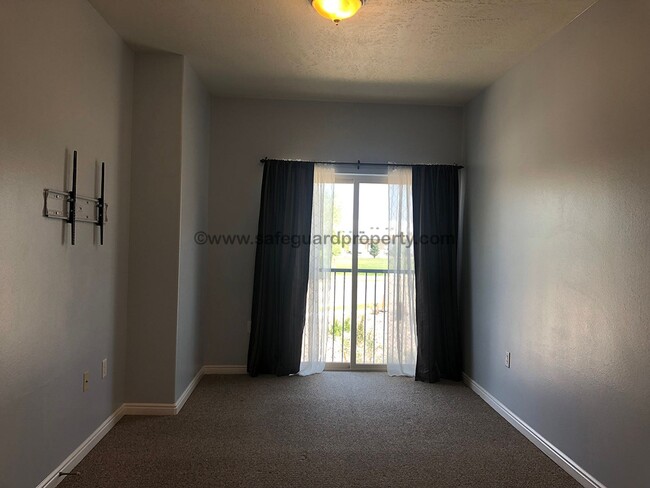 Building Photo - Fabulous 2 Bedroom Condo in Sandy