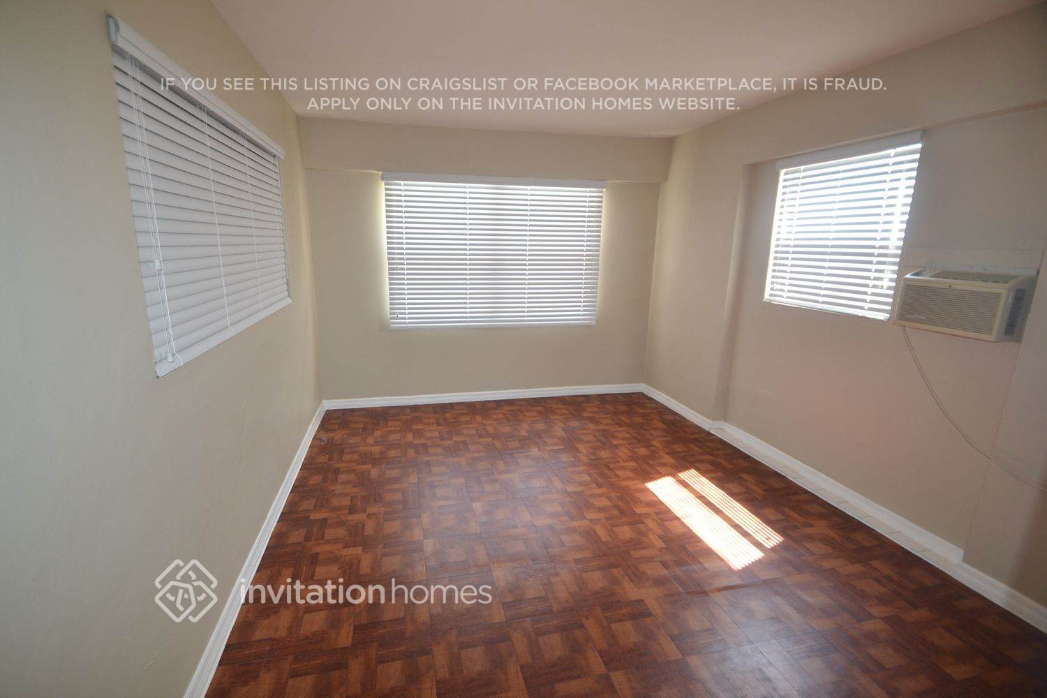 Building Photo - 2038 7th Ct S