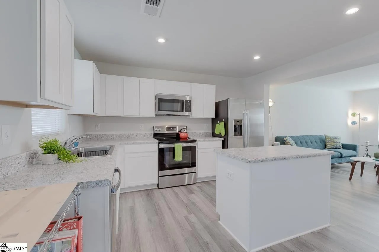 Building Photo - 565 Hampton Townes Dr