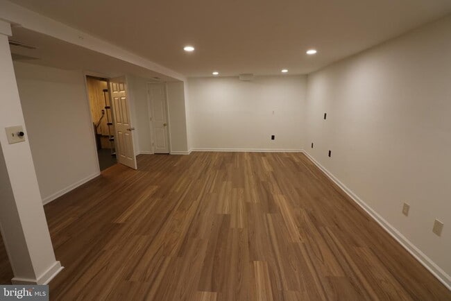 Building Photo - 20404 Shadow Oak Ct