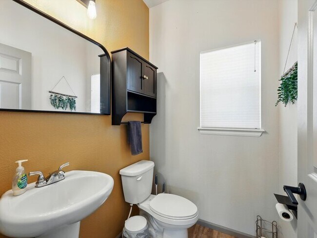 Building Photo - 6207 Kildare Dr.