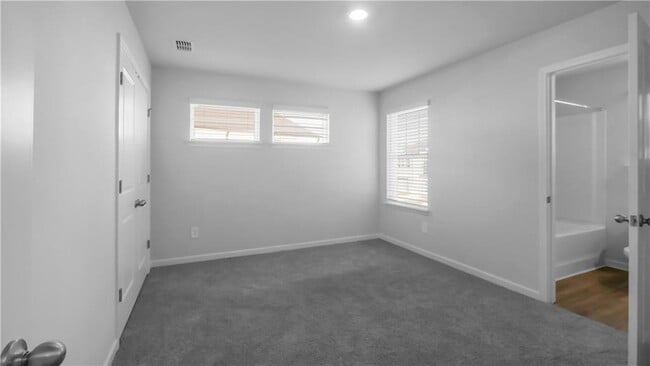Building Photo - 4250 Tin Hare Ln
