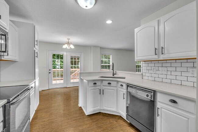 Building Photo - 2701 Hidden Ridge Ct