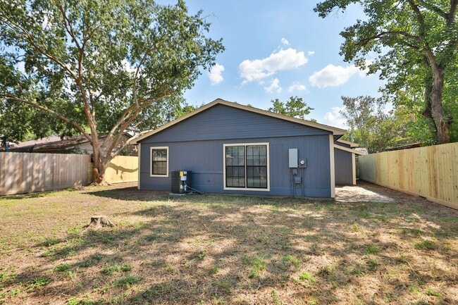 Building Photo - 24218 Jumping Jay Dr
