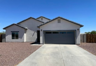 Building Photo - Wonderful 3 Bed 2 Bath Home in Arizona City
