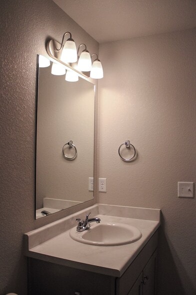 Building Photo - 4159 Samaritan Lp