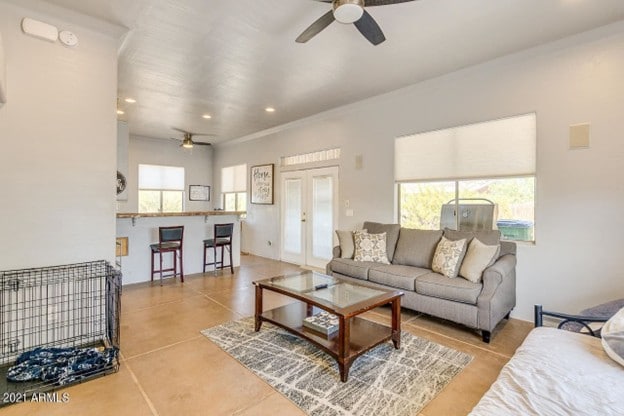 Building Photo - 1712 E Desert Ranch Rd