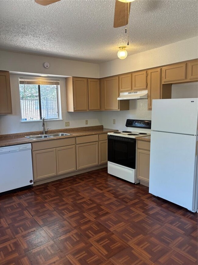 Building Photo - 3103 Edgedale Dr