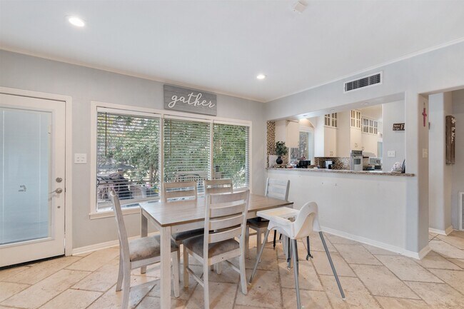 Building Photo - 817 Griner St