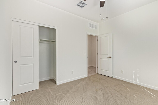 Building Photo - 40354 W Sunland Dr