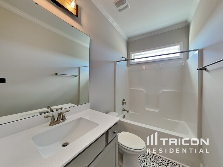Building Photo - 25 Fish Whistle Ct