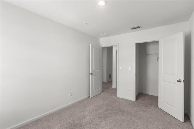 Building Photo - 509 Magnolia Cir