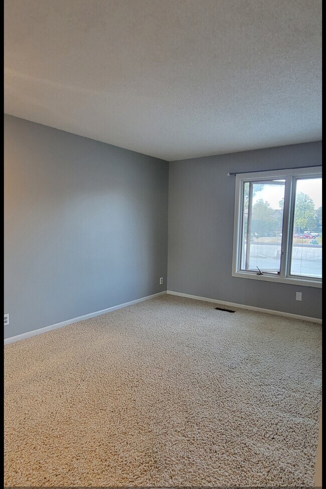 2nd bedroom - 2805 Ponca St