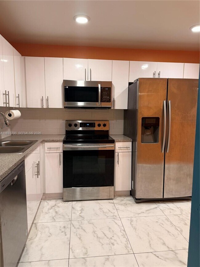 Building Photo - 2861 NW 47th Terrace