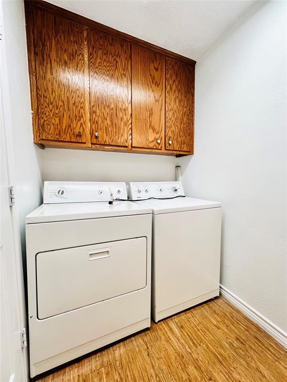 Building Photo - 210 2nd St