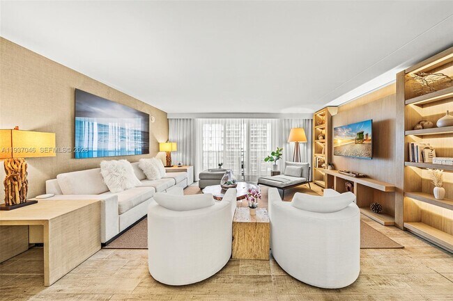 Building Photo - 102 24th St