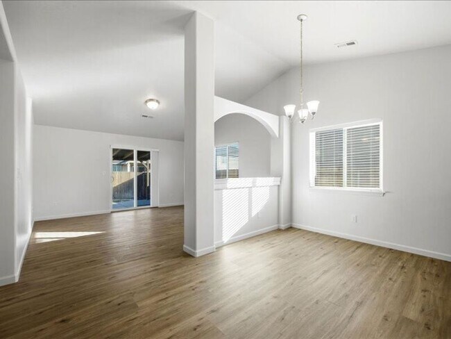 Building Photo - 9352 W 9th Pl