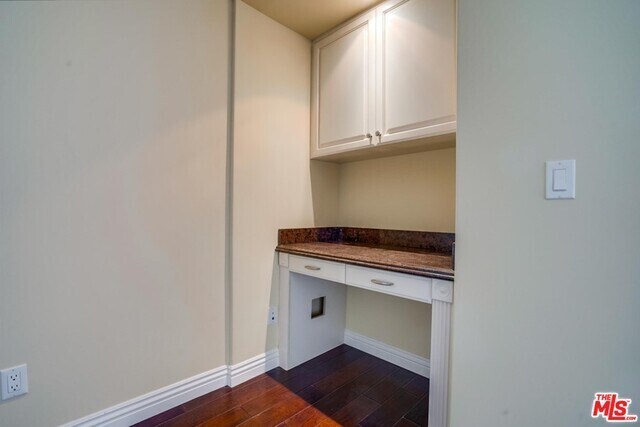 Building Photo - 10707 Missouri Ave