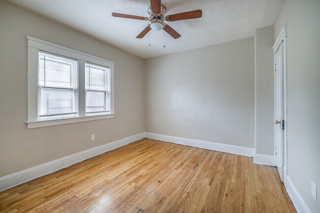 Building Photo - 12401 Parkhill Ave