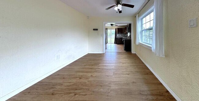 Building Photo - 4041 67th Ave N